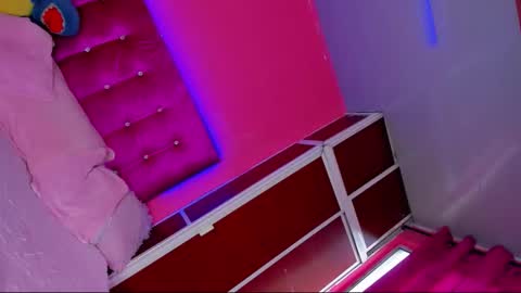 Snapshot of zeuss_x chatting on 9, 3, 2026 Aisha Alejandra Rosse Deus online show from 9, 3, 2026
