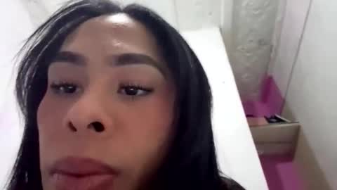 Snapshot of zeuss_x chatting on 29, 4, 2026 Aisha Alejandra Rosse Deus online show from 29, 4, 2026