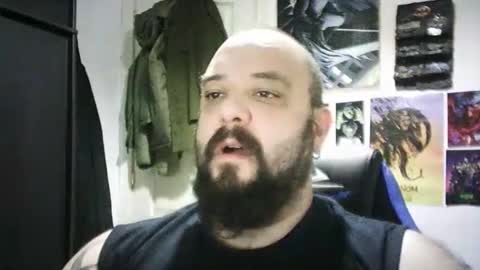 Snapshot of zeuxhogan chatting on 17, 12, 2025 zeuxhogan online show from 17, 12, 2025