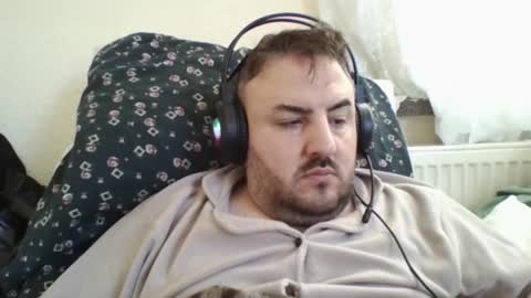 Snapshot of zh1nasah chatting on 12, 4, 2026 zH1NaSaH online show from 12, 4, 2026