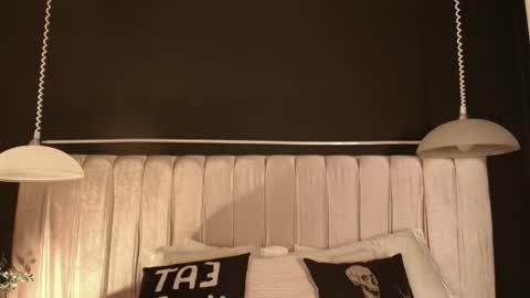 zhally_dee online show from 15, 11, 2025