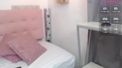 ZHAMIRA  ANDRES online show from 31, 5, 2026