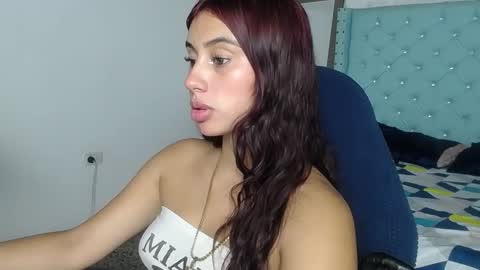 Snapshot of zharyt_sweet chatting on 23, 11, 2025 Zharyt online show from 23, 11, 2025