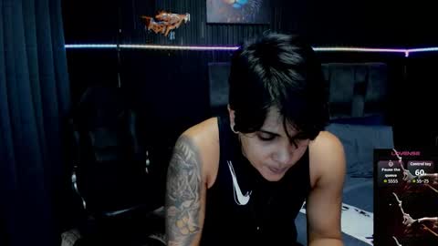 zhoestrong online show from 31, 10, 2025