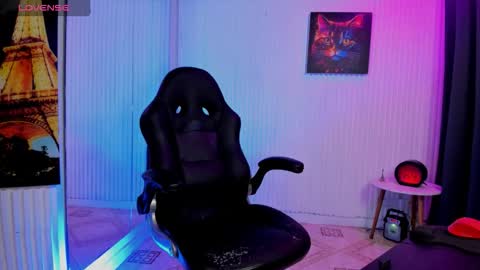 Snapshot of zhoestrong chatting on 16, 4, 2026 zhoestrong online show from 16, 4, 2026