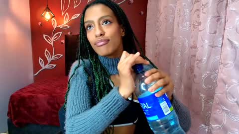 Snapshot of zia_green chatting on 29, 12, 2024 Zia Green online show from 29, 12, 2024