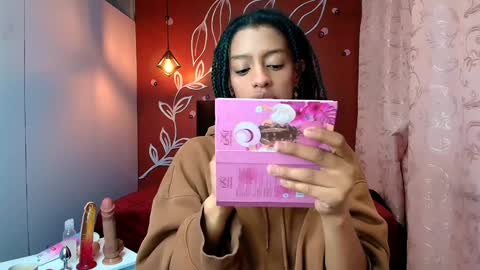 Snapshot of zia_green chatting on 12, 1, 2025 Zia Green online show from 12, 1, 2025