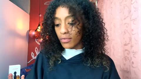 Snapshot of zia_green chatting on 25, 1, 2025 Zia Green online show from 25, 1, 2025