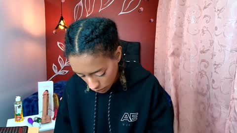 Snapshot of zia_green chatting on 30, 1, 2025 Zia Green online show from 30, 1, 2025