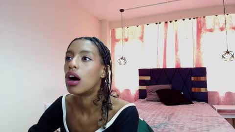 Snapshot of zia_green chatting on 5, 2, 2025 Zia Green online show from 5, 2, 2025