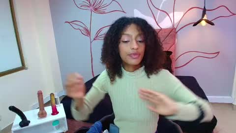 Snapshot of zia_green chatting on 21, 2, 2025 Zia Green online show from 21, 2, 2025