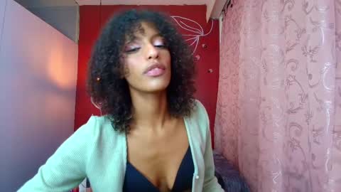 Snapshot of zia_green chatting on 27, 2, 2025 Zia Green online show from 27, 2, 2025