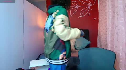 Snapshot of zia_green chatting on 4, 3, 2025 Zia Green online show from 4, 3, 2025