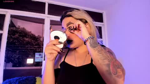 Snapshot of zihaadams_ chatting on 24, 4, 2026 zihaadams_ online show from 24, 4, 2026