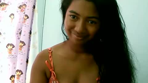 Snapshot of zina479102 chatting on 17, 4, 2026 elly online show from 17, 4, 2026