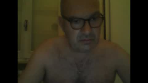 Snapshot of zino9372 chatting on 14, 9, 2025 zino9372 online show from 14, 9, 2025