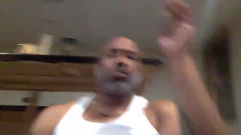 Snapshot of zionlion22 chatting on 6, 4, 2026 zionlion22 online show from 6, 4, 2026