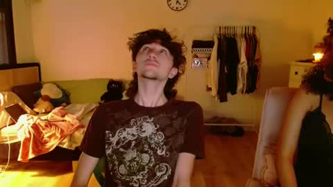 Snapshot of zipdown_ chatting on 3, 3, 2025 zipdown online show from 3, 3, 2025