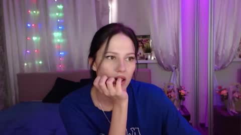 Snapshot of zlatagoddess chatting on 11, 3, 2025 Zlata online show from 11, 3, 2025