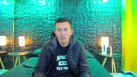 Zoe and blake online show from 11, 3, 2025
