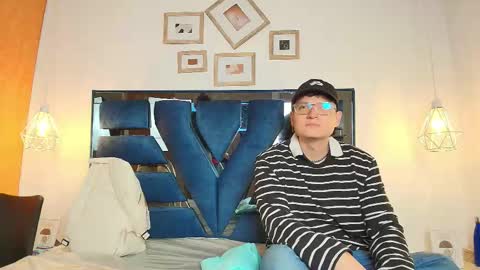 Snapshot of zoe_and_dylan_ chatting on 24, 2, 2026 Zoe and dylan online show from 24, 2, 2026