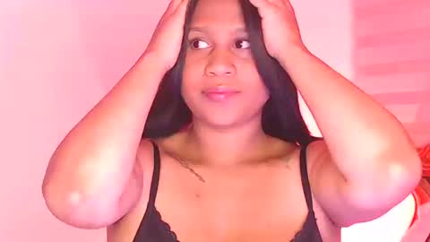 Snapshot of zoe_caroline chatting on 16, 10, 2025 Hola soy Zoe 3 online show from 16, 10, 2025