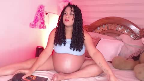 Snapshot of zoe_caroline chatting on 20, 2, 2026 Hola soy Zoe 3 online show from 20, 2, 2026