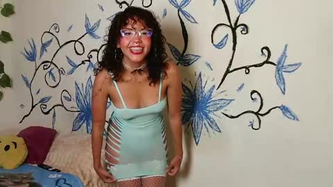 Snapshot of zoe_ch_ chatting on 30, 4, 2026 zoe_ch_ online show from 30, 4, 2026