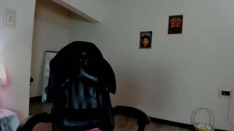 Snapshot of zoe_dear chatting on 30, 4, 2026 zoe_dear online show from 30, 4, 2026