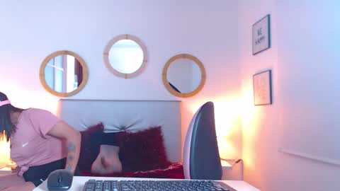 zoe_hecate online show from 4, 2, 2026