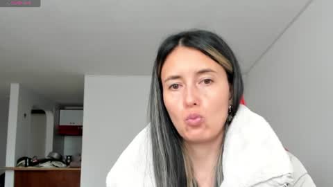 Snapshot of zoe_jeane_beker chatting on 2, 7, 2026 ZOE online show from 2, 7, 2026