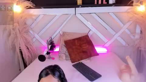 Snapshot of zoe_johnsonn1 chatting on 11, 3, 2026 Zoey online show from 11, 3, 2026