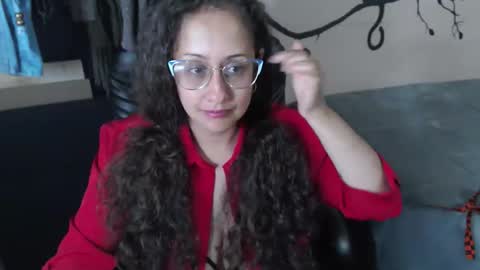 Snapshot of zoe_koller chatting on 7, 5, 2026 Zoe Koller online show from 7, 5, 2026