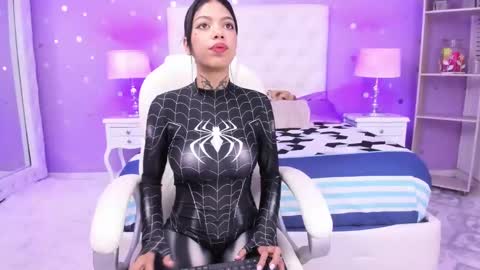 Snapshot of zoe_kravitx chatting on 22, 1, 2025 CAMILA online show from 22, 1, 2025