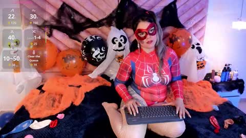Snapshot of zoe_ll chatting on 22, 10, 2025 SWEET ZOE online show from 22, 10, 2025