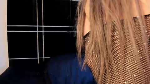 Snapshot of zoe_ll chatting on 14, 5, 2026 SWEET ZOE online show from 14, 5, 2026
