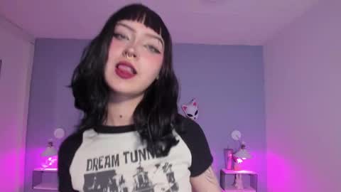 Snapshot of zoe_lynch_ chatting on 28, 9, 2025 Zoe Lynch online show from 28, 9, 2025