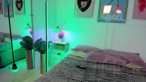 Snapshot of zoe_lynch_ chatting on 6, 3, 2026 Zoe Lynch online show from 6, 3, 2026