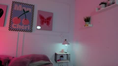 Snapshot of zoe_lynch_ chatting on 9, 3, 2026 Zoe Lynch online show from 9, 3, 2026