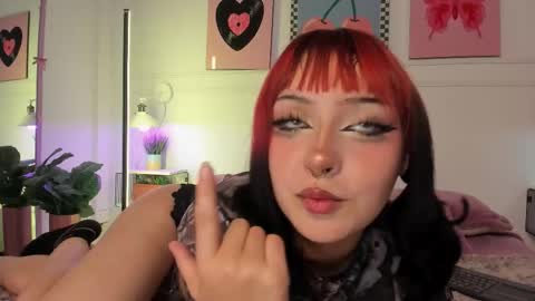 Snapshot of zoe_lynch_ chatting on 11, 3, 2026 Zoe Lynch online show from 11, 3, 2026