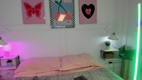 Snapshot of zoe_lynch_ chatting on 19, 6, 2026 Zoe Lynch online show from 19, 6, 2026