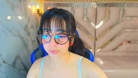 Snapshot of zoe_r_ chatting on 26, 9, 2025 Zoe online show from 26, 9, 2025