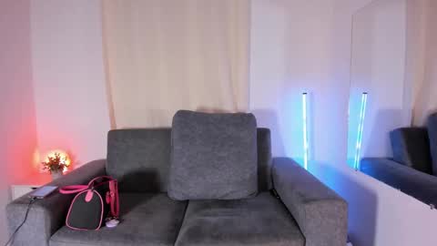 Snapshot of zoe_roux210949 chatting on 3, 3, 2025 Zoe online show from 3, 3, 2025