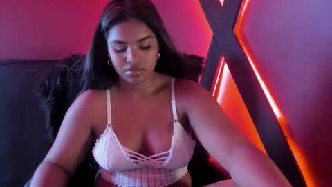 Snapshot of zoe_roux210949 chatting on 23, 9, 2025 Zoe online show from 23, 9, 2025