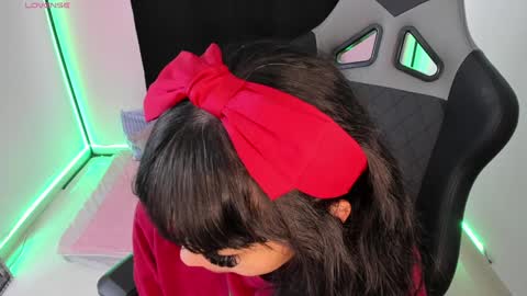 zoe_sullivan_ online show from 24, 12, 2024