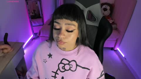 zoe_sullivan_ online show from 22, 2, 2025