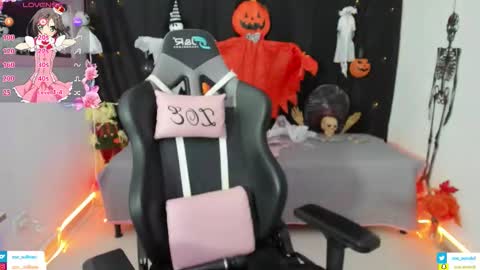 zoe_sullivan_ online show from 29, 10, 2025