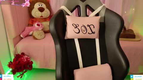 Snapshot of zoe_sullivan_ chatting on 7, 3, 2026 zoe_sullivan_ online show from 7, 3, 2026