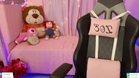 Snapshot of zoe_sullivan_ chatting on 8, 3, 2026 zoe_sullivan_ online show from 8, 3, 2026