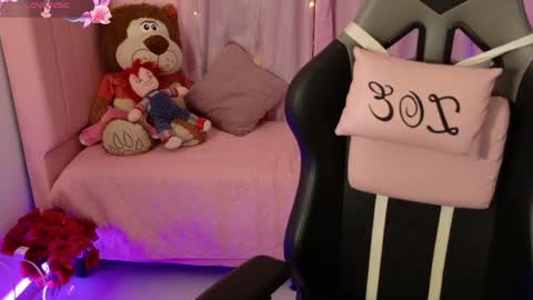 zoe_sullivan_ online show from 20, 5, 2026